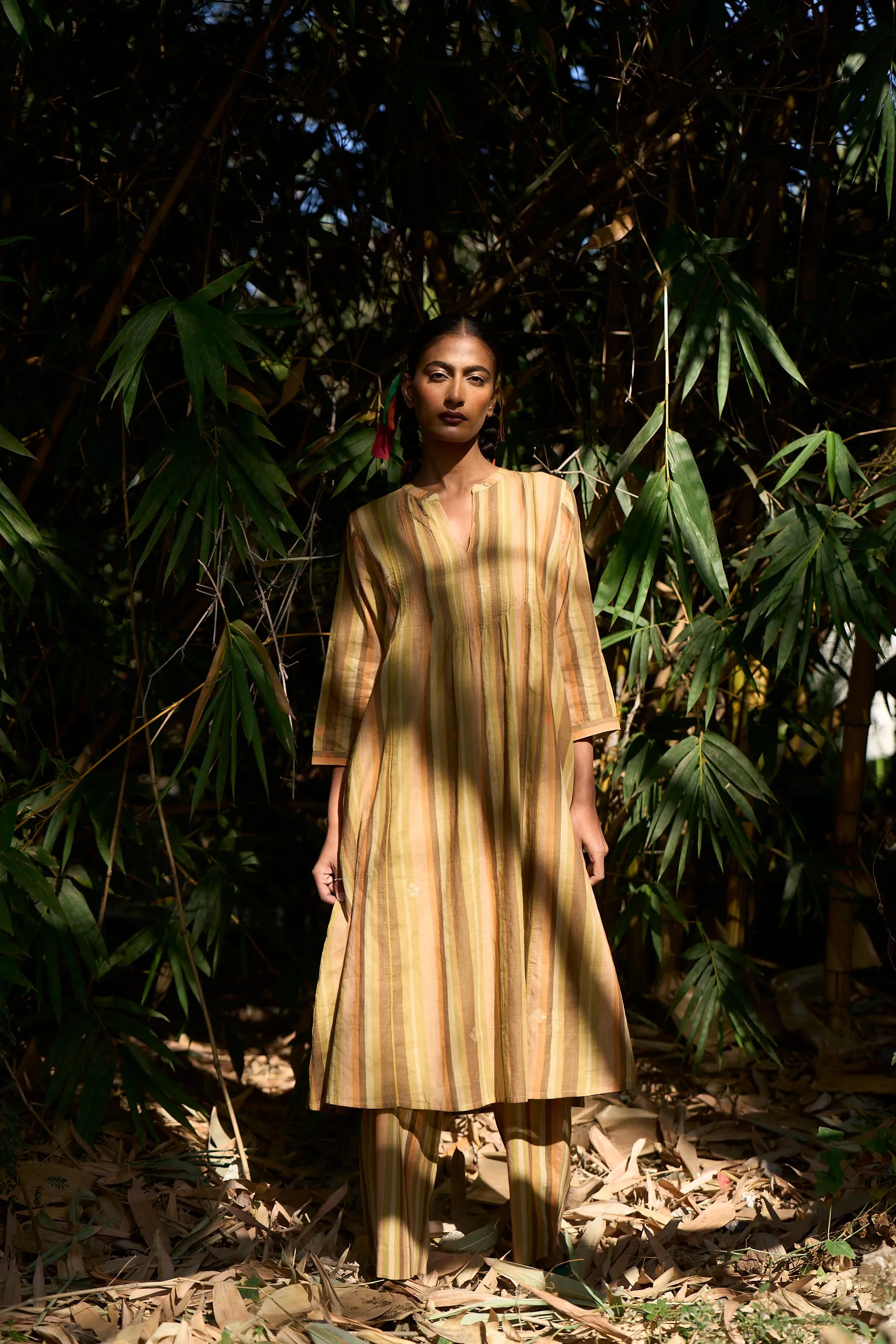 Akna Hand woven stripe jamdani kurta & Pant set
