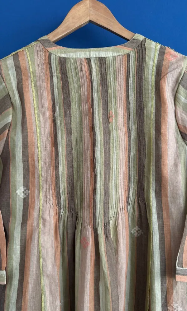 Akna Hand woven stripe jamdani kurta & Pant set