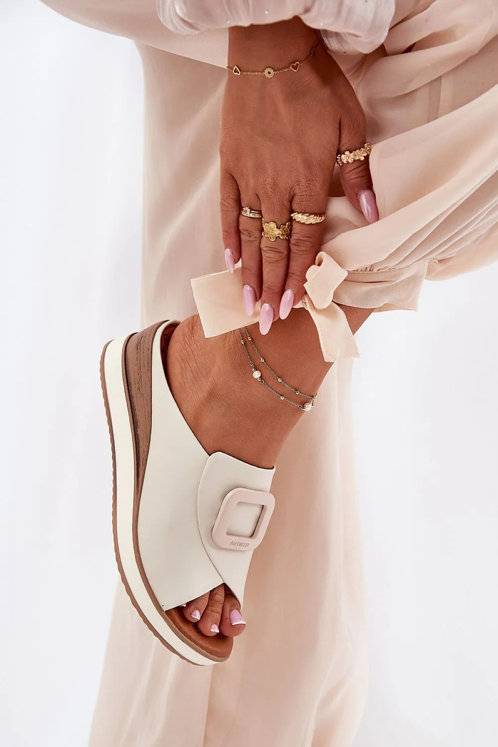Flip-flops model 212348 Step in style