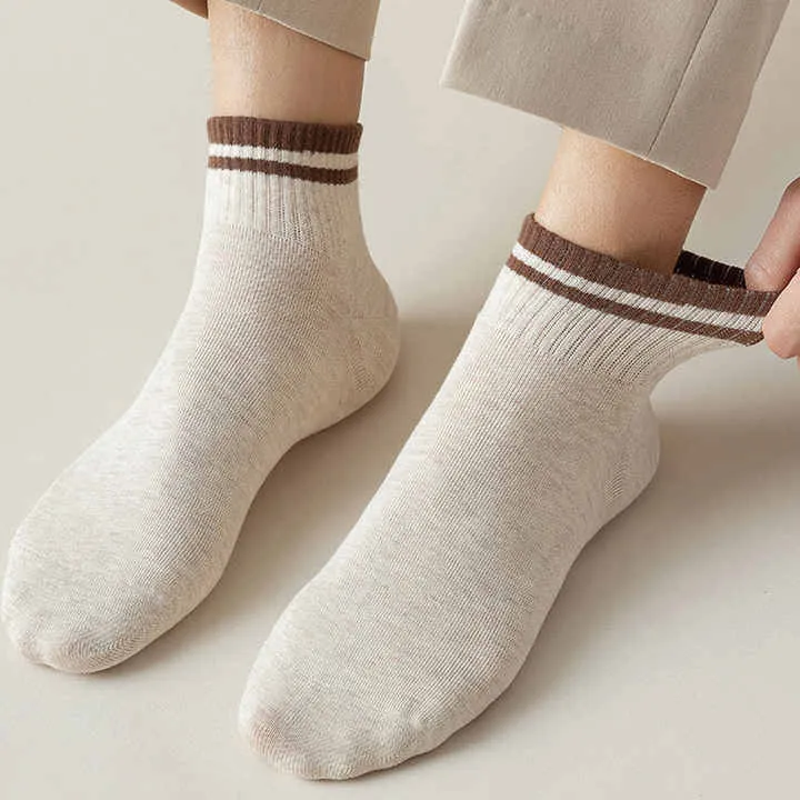 Women's Contrast Stripe Design-جوارب نسائية قصيرة
